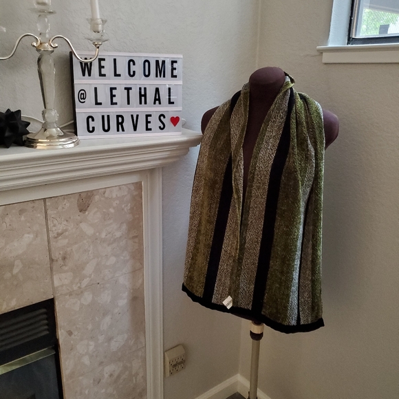 NWT ZAZOU LUXE GREEN SCARF - Picture 2 of 5